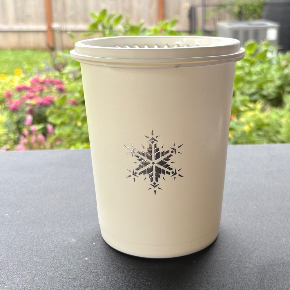 Tupperware Servalier Canister White Silver Snowflake Vintage 811-13 Sunburst Lid
